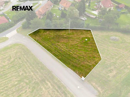 Prodej stavebního pozemku 1183 m²