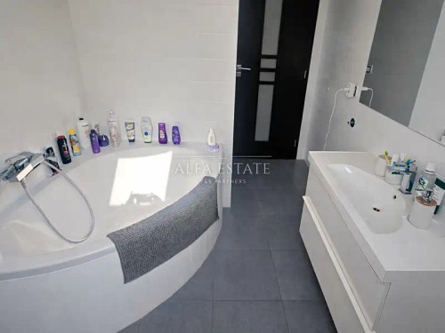 Prodej bytu 4+kk 107 m²