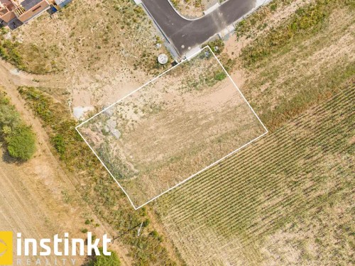 Prodej stavebního pozemku 1044 m²