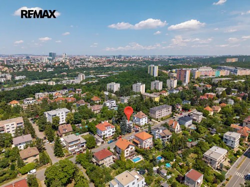 Prodej stavebního pozemku 992 m²