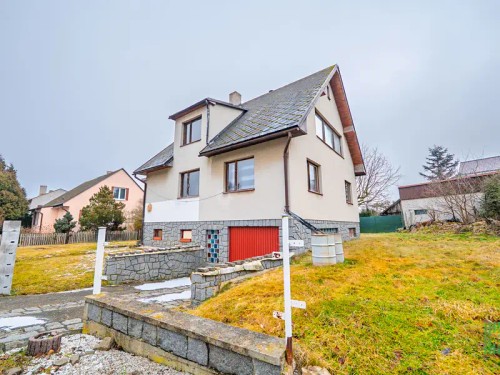 Prodej domu 220 m², pozemek 829 m²