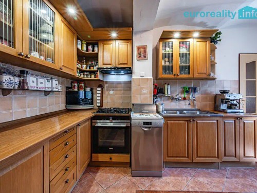 Prodej domu 250 m², pozemek 2807 m²