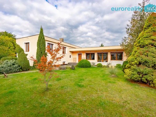 Prodej domu 196 m², pozemek 2259 m²