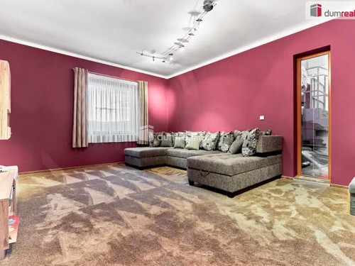 Prodej vily 296 m², pozemek 3134 m²