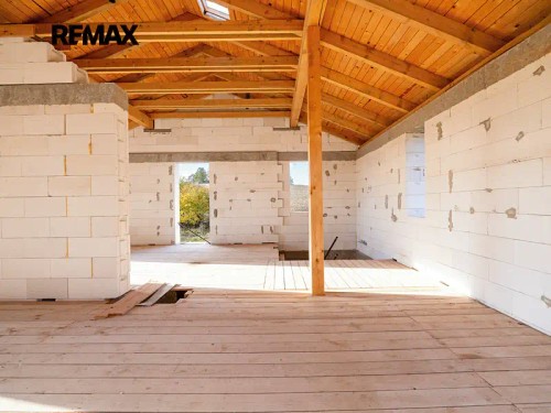 Prodej domu 210 m², pozemek 2055 m²