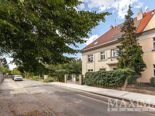 Prodej bytu 1+1 49 m²