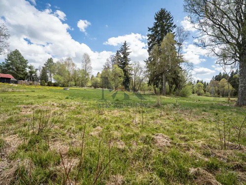 Prodej stavebního pozemku 2500 m²