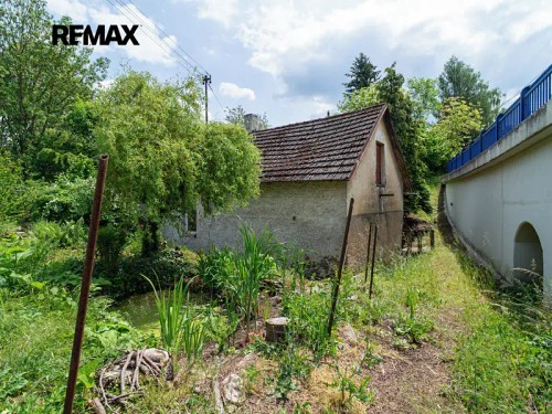Prodej stavebního pozemku 1086 m²