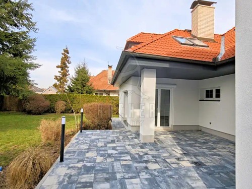 Prodej domu 298 m², pozemek 730 m²