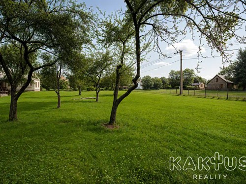 Prodej stavebního pozemku 969 m²