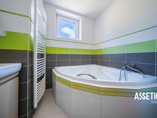 Prodej domu 244 m², pozemek 792 m²