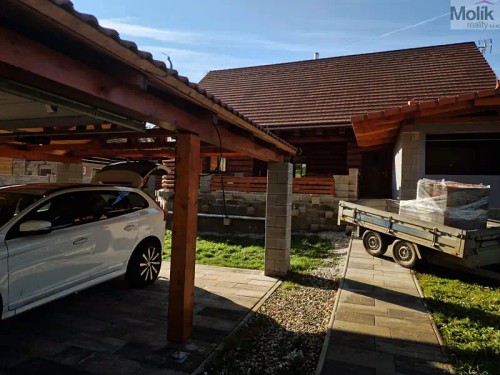 Prodej domu 280 m², pozemek 1017 m²