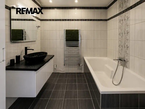 Prodej domu 524 m², pozemek 1519 m²