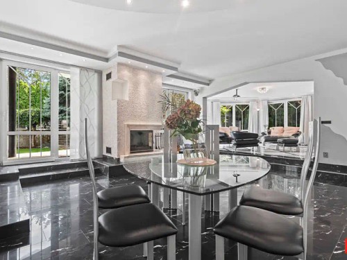 Prodej vily 358 m², pozemek 1157 m²