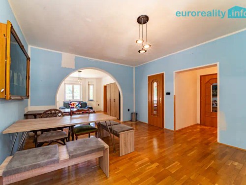 Prodej domu 210 m², pozemek 1068 m²