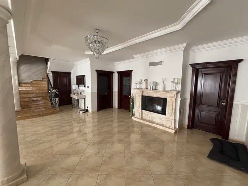 Prodej domu 320 m², pozemek 832 m²