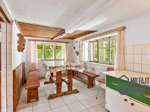Prodej domu 148 m², pozemek 2976 m²