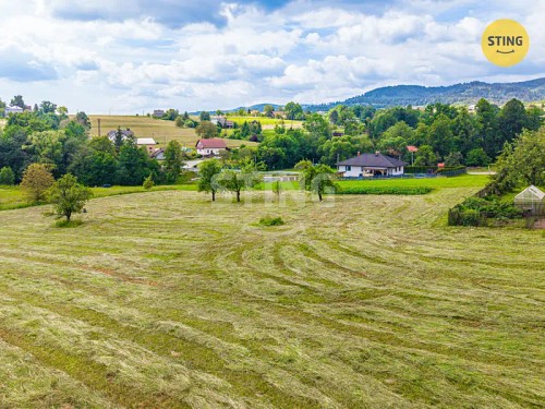 Prodej stavebního pozemku 1693 m²
