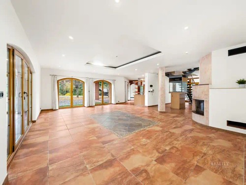 Prodej domu 295 m², pozemek 2077 m²