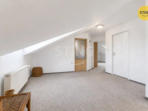 Prodej vily 407 m², pozemek 1880 m²