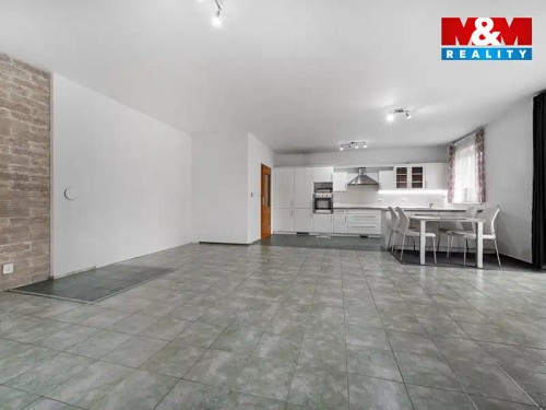 Prodej domu 296 m², pozemek 767 m²