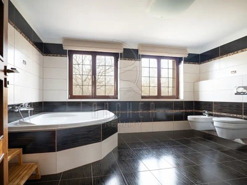 Prodej domu 308 m², pozemek 1226 m²