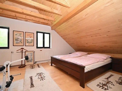 Prodej domu 291 m², pozemek 11689 m²