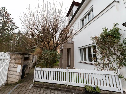 Prodej vily 740 m², pozemek 1350 m²