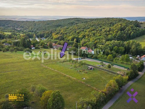 Prodej stavebního pozemku 1713 m²