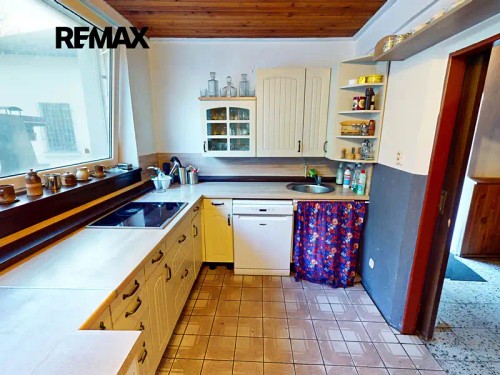 Prodej domu 210 m², pozemek 2374 m²