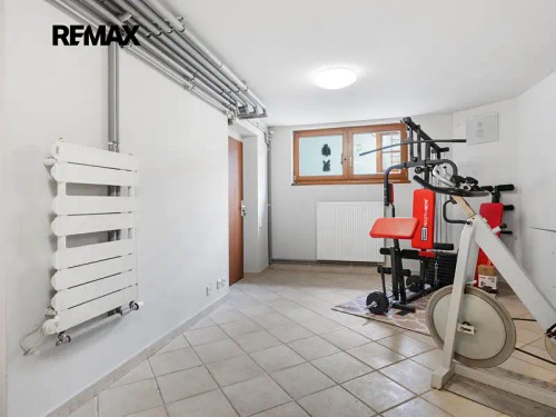 Prodej domu 500 m², pozemek 2240 m²