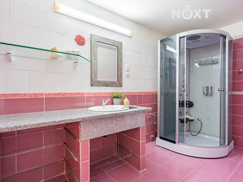 Prodej domu 360 m², pozemek 2756 m²