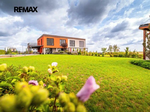 Prodej domu 304 m², pozemek 2708 m²