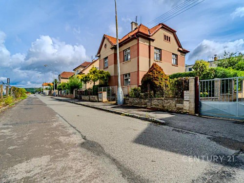 Prodej vily 300 m², pozemek 504 m²