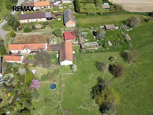 Prodej domu 725 m², pozemek 7880 m²