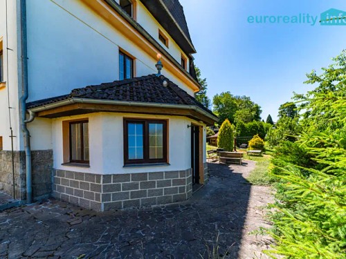 Prodej domu 210 m², pozemek 1068 m²