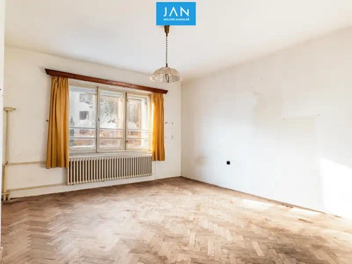Prodej domu 330 m², pozemek 637 m²