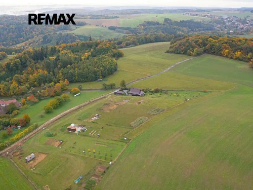 Prodej stavebního pozemku 3002 m²