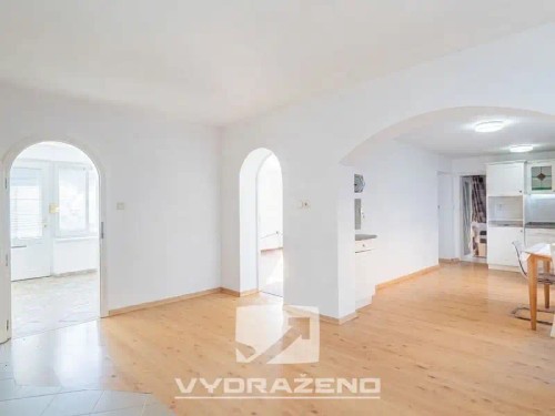Prodej domu 237 m², pozemek 420 m²