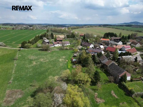 Prodej stavebního pozemku 1811 m²