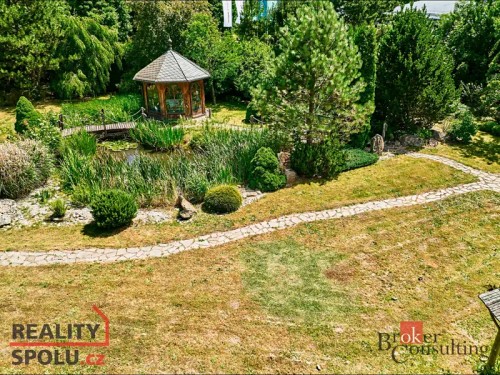 Prodej stavebního pozemku 1640 m²