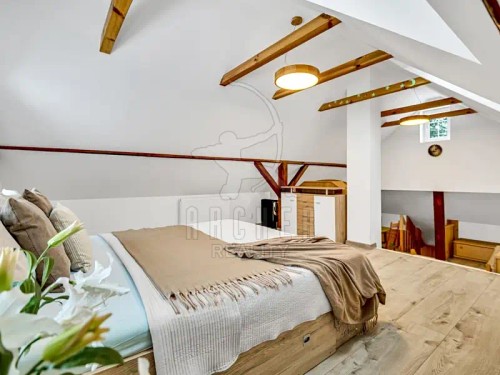 Prodej domu 209 m², pozemek 3044 m²