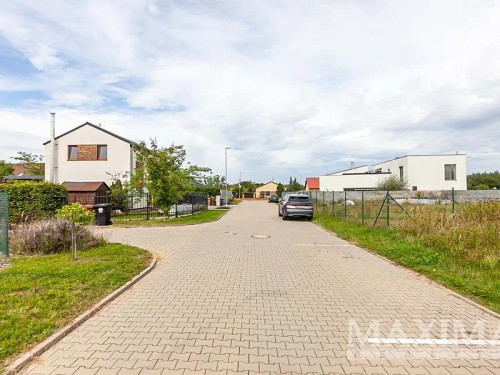 Prodej stavebního pozemku 787 m²