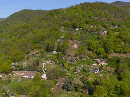 Prodej stavebního pozemku 1275 m²