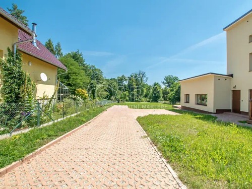 Prodej domu 235 m², pozemek 2916 m²
