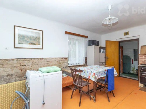 Prodej domu 950 m², pozemek 24944 m²