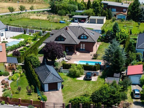 Prodej domu 308 m², pozemek 1619 m²