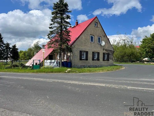 Prodej chalupy 284 m², pozemek 687 m²
