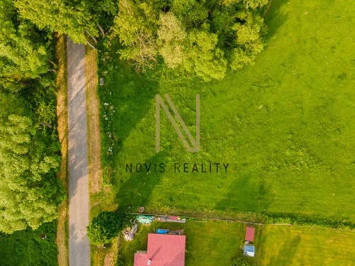 Prodej stavebního pozemku 975 m²