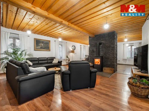 Prodej chalupy 260 m², pozemek 2511 m²